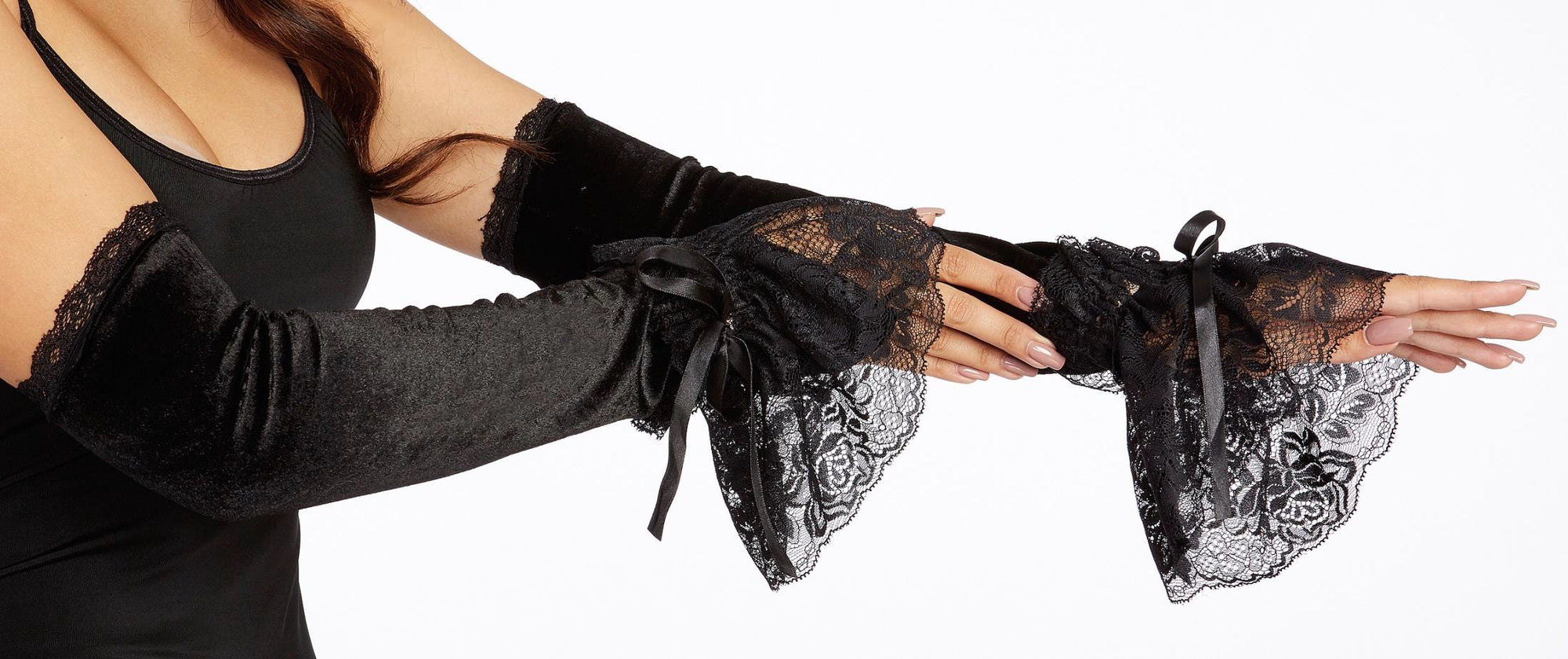 Lacey Gloves