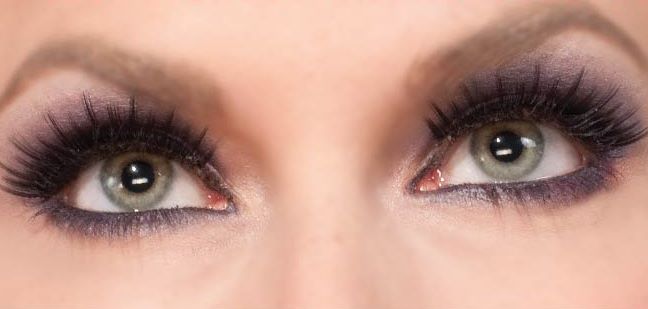 Black Eyelashes